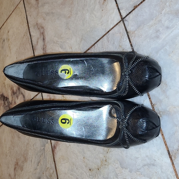 Guess Black Leather Heels - Picture 2 of 6